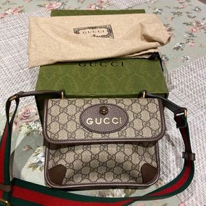Gucci bag brand new with dust bag and box, receipts and tags.
